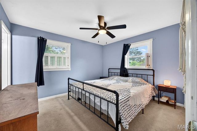 8 Lila Lane, Florissant, MO 63033