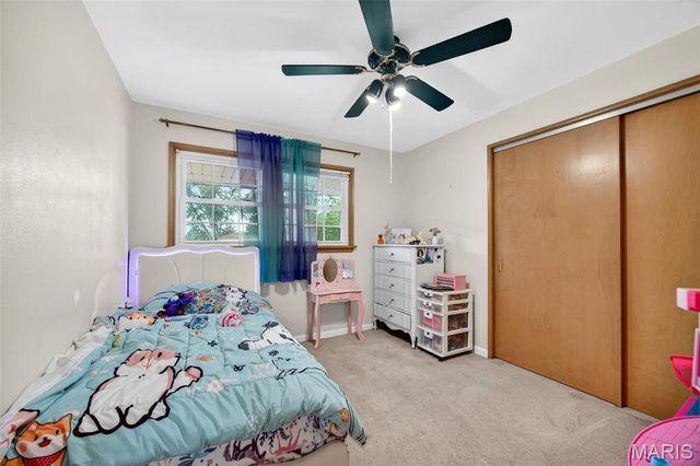 8 Lila Lane, Florissant, MO 63033
