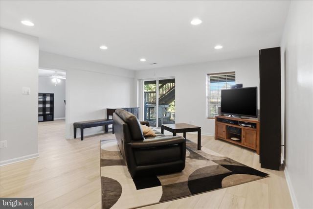 21172 SUNDIAL CT, Broadlands, VA 20148