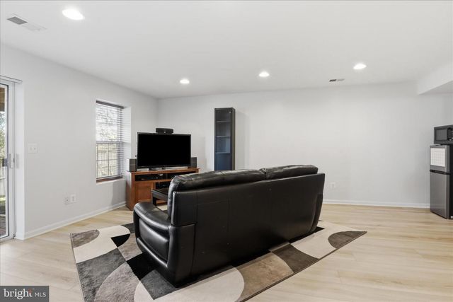 21172 SUNDIAL CT, Broadlands, VA 20148