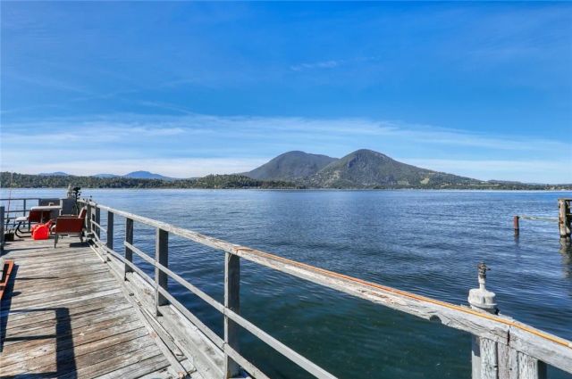 10465 E Highway 20, Clearlake Oaks, CA 95423