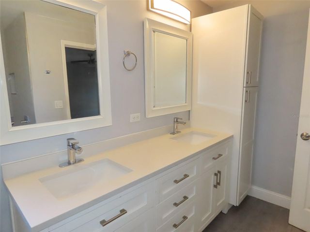 1350 CAMBRIDGE DRIVE, Clearwater, FL 33756