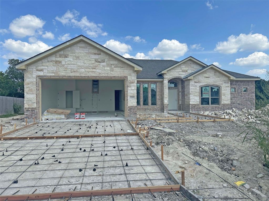 133 Lasso Loop, Lorena, TX 76655