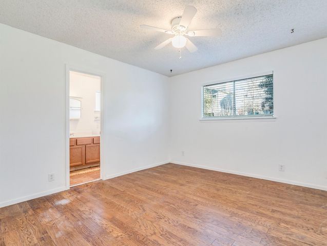 1600 Pine Knoll DR, Austin, TX 78758