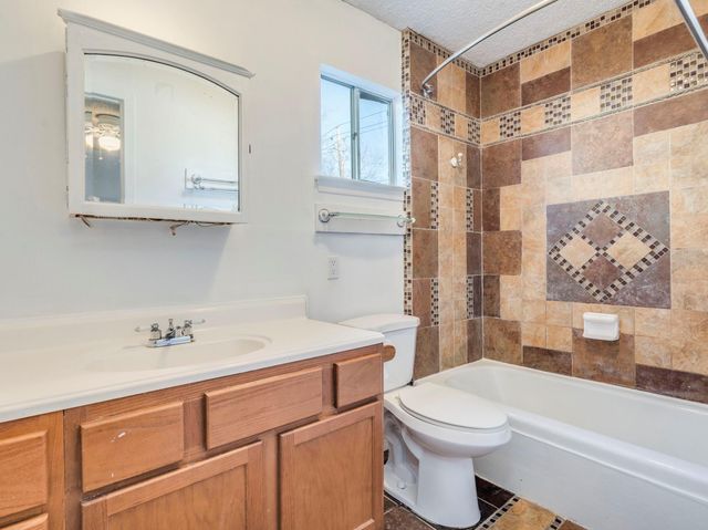 1600 Pine Knoll DR, Austin, TX 78758