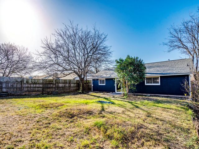 1600 Pine Knoll DR, Austin, TX 78758