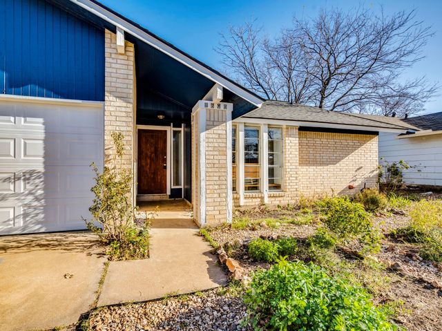1600 Pine Knoll DR, Austin, TX 78758