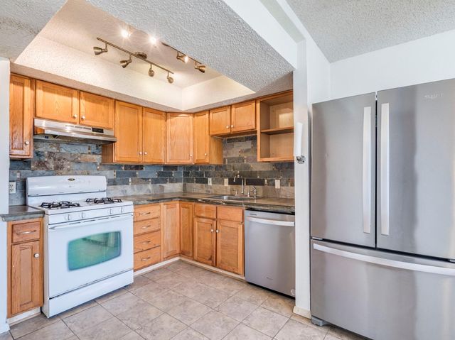 1600 Pine Knoll DR, Austin, TX 78758