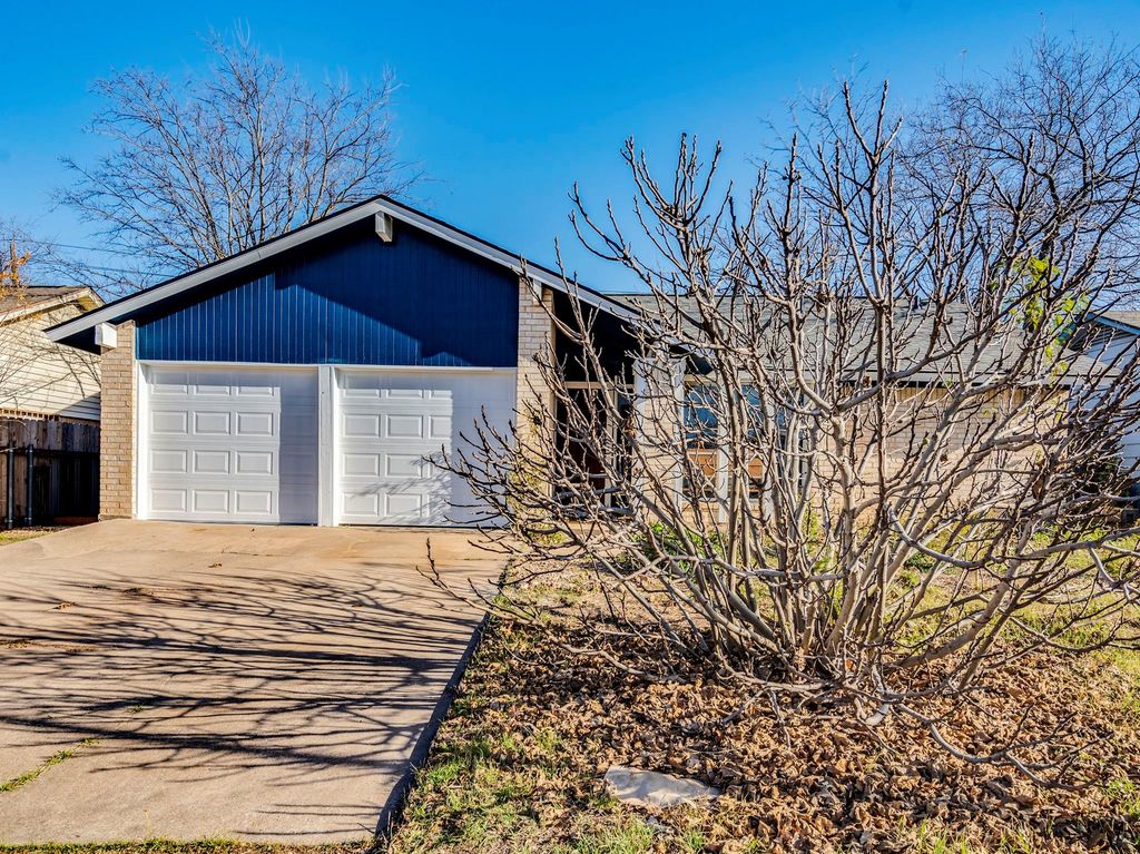 1600 Pine Knoll DR, Austin, TX 78758