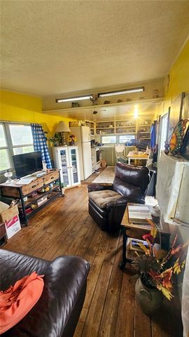 815 N Estes Avenue, Yellville, AR 72687