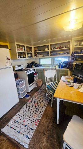 815 N Estes Avenue, Yellville, AR 72687