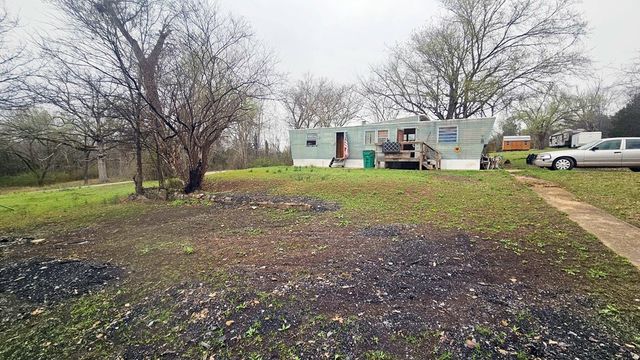 815 N Estes Avenue, Yellville, AR 72687