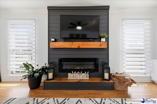 814 Old Woodlands Rd., Florence, SC 29505