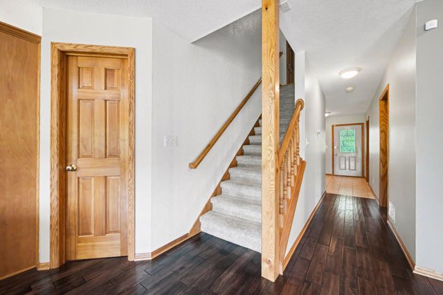 2430 Larpenteur Avenue E, Maplewood, MN 55109