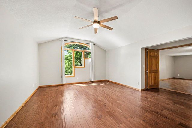 2430 Larpenteur Avenue E, Maplewood, MN 55109