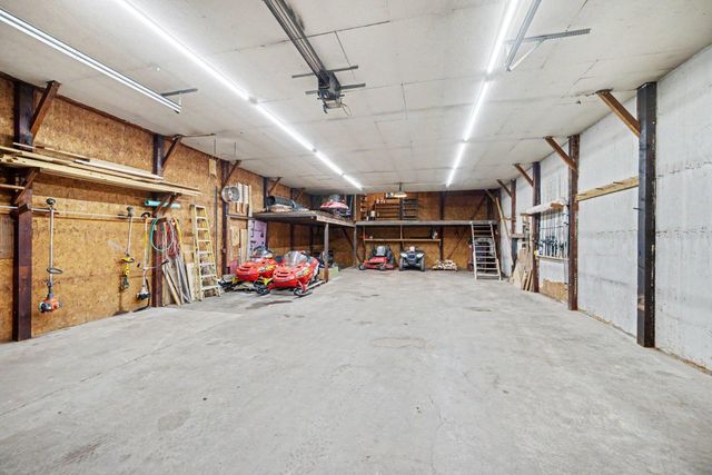 2430 Larpenteur Avenue E, Maplewood, MN 55109