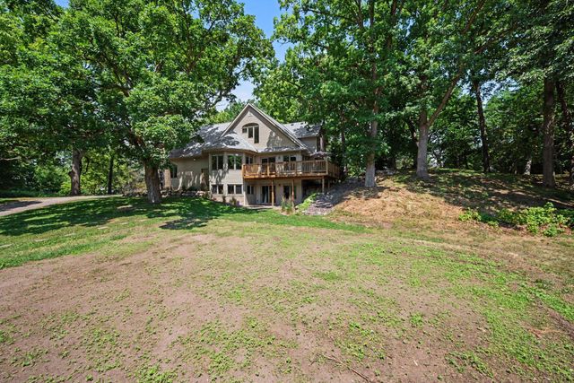 2430 Larpenteur Avenue E, Maplewood, MN 55109