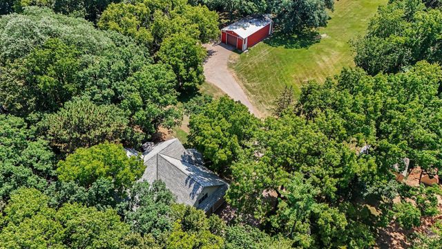 2430 Larpenteur Avenue E, Maplewood, MN 55109