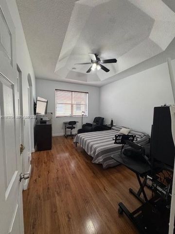 12923 SW 135th Ter, Miami, FL 33186