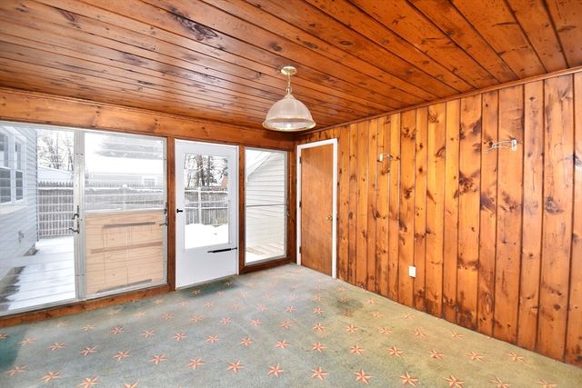 79 Arvilla Street, Springfield, MA 01118