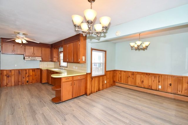 79 Arvilla Street, Springfield, MA 01118