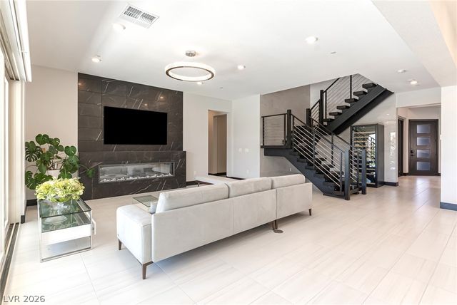 212 Carmel Sky Street, Las Vegas, NV 89138