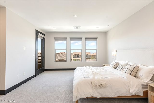 212 Carmel Sky Street, Las Vegas, NV 89138