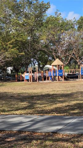 8745 SW 152nd Ave 215, Miami, FL 33193