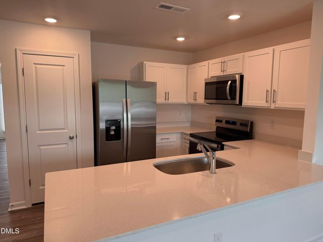 275 Rusling Leaf Drive, Fuquay Varina, NC 27526