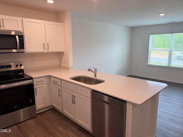 275 Rusling Leaf Drive, Fuquay Varina, NC 27526