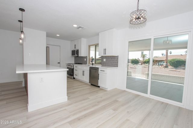 15026 N CAMEO Drive, Sun City, AZ 85351