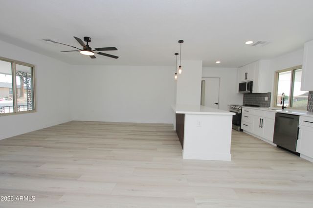 15026 N CAMEO Drive, Sun City, AZ 85351