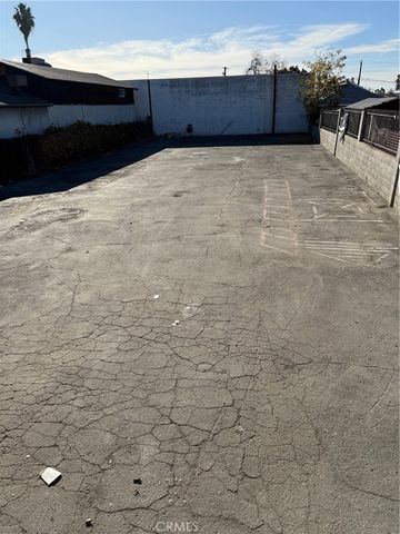 1284 E 3rd, Pomona, CA 91766