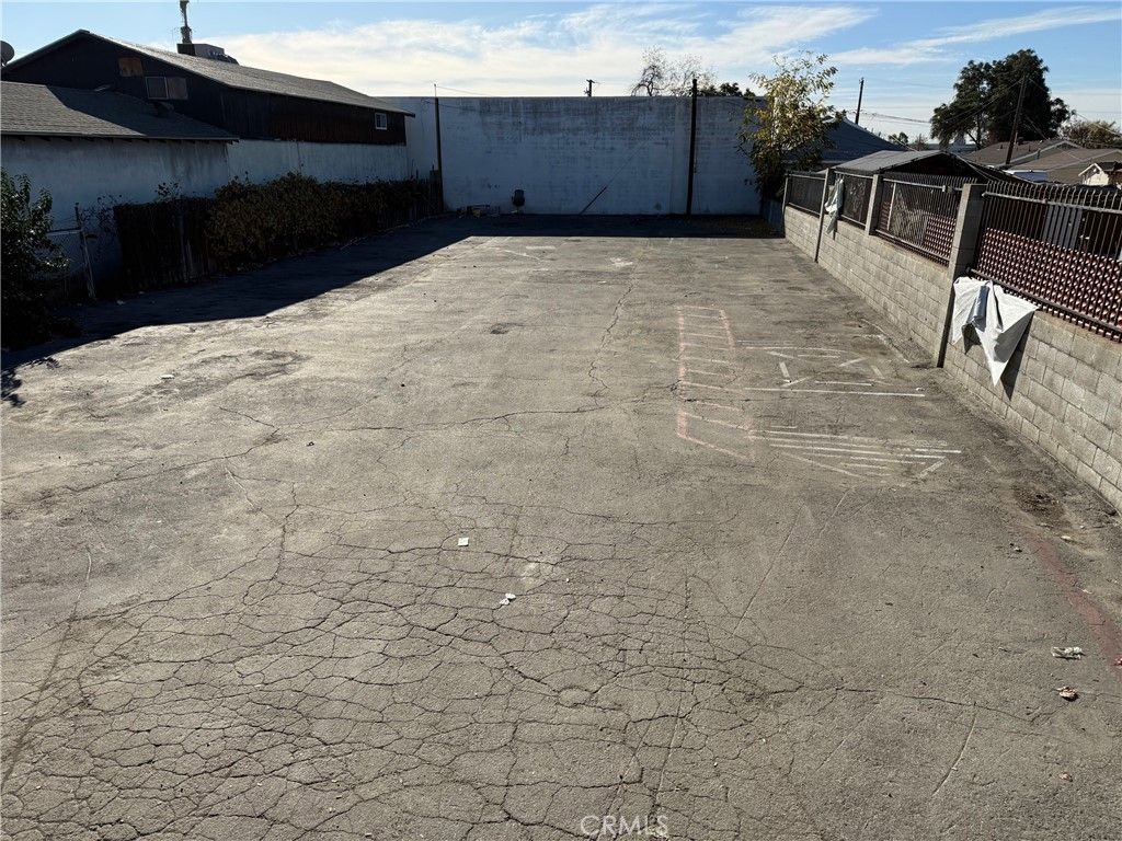 1284 E 3rd, Pomona, CA 91766