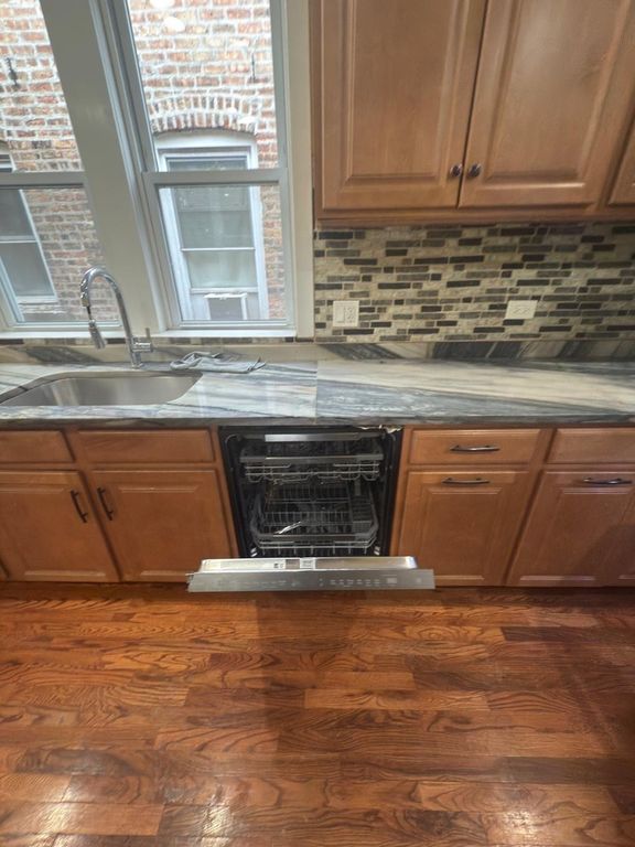 6449 N Artesian Avenue, Chicago, IL 60645 — photo 5