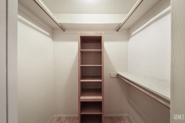 1000 Olive Drive 7, Bakersfield, CA 93308