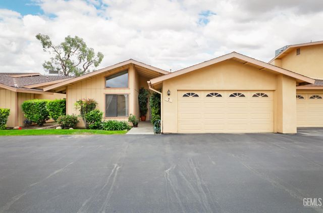 1000 Olive Drive 7, Bakersfield, CA 93308