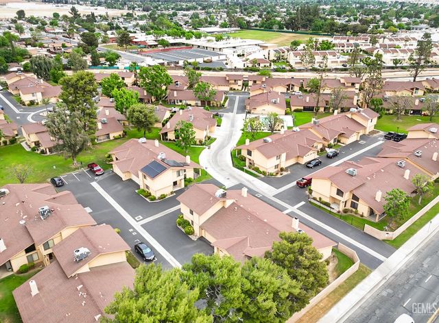 1000 Olive Drive 7, Bakersfield, CA 93308