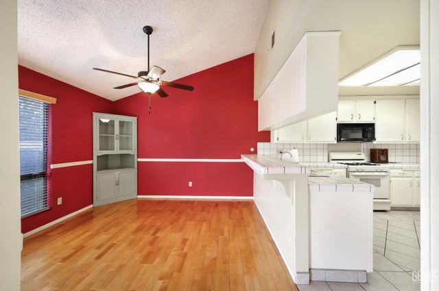 1000 Olive Drive 7, Bakersfield, CA 93308