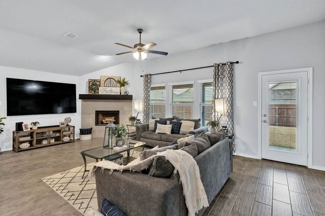 11501 White River Drive, Aubrey, TX 76227