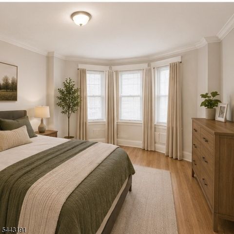 23 S 17Th St, East Orange City, NJ 07018