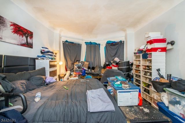 23 S 17Th St, East Orange City, NJ 07018