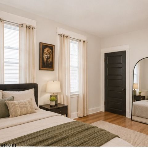 23 S 17Th St, East Orange City, NJ 07018