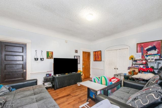 23 S 17Th St, East Orange City, NJ 07018