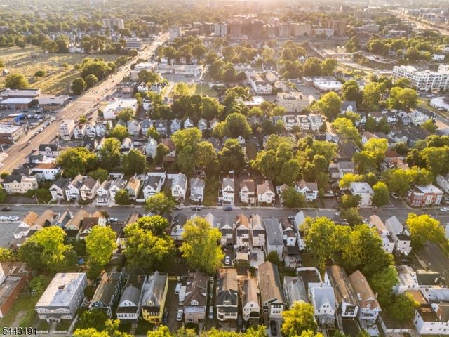 23 S 17Th St, East Orange City, NJ 07018
