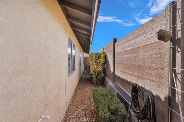 13032 Rainwood Court, Victorville, CA 92395