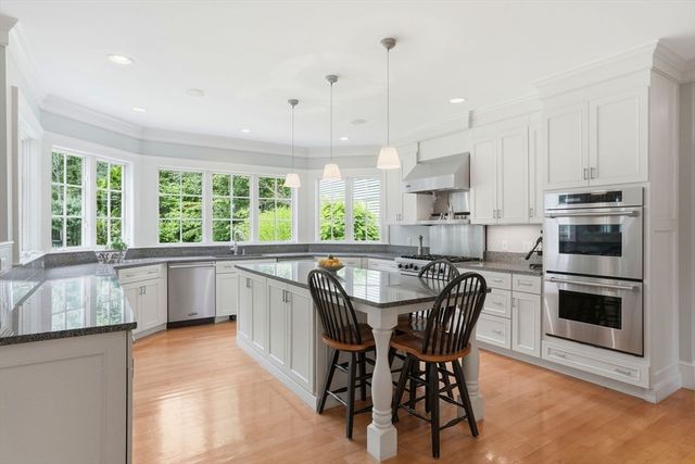 205 Pleasant St, Norwell, MA 02061