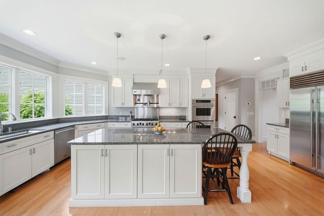 205 Pleasant St, Norwell, MA 02061