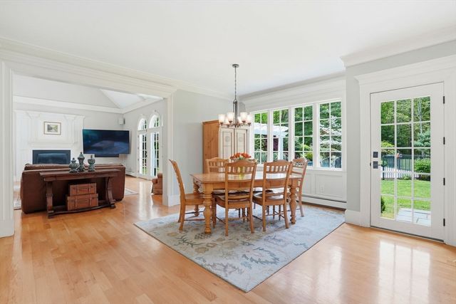 205 Pleasant St, Norwell, MA 02061