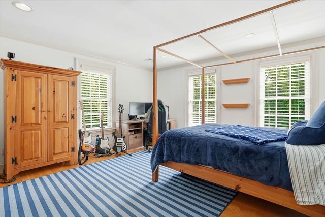 205 Pleasant St, Norwell, MA 02061